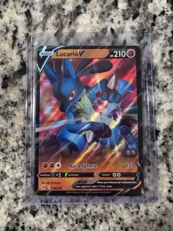 Pokemon TCG Lucario v Fusion Strike Holo Ultra Rare Full Art 146/264 - Image 1