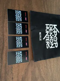 Rare Netflix KPop Demon Hunters Huntrix Pre-Release Promo Set Cards And Bag - Image 2