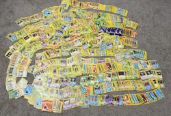 Large Vintage (1999-2002) Pokemon Lot (around 2000 commons & uncommons) - Image 1