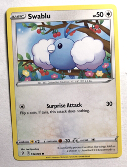 Swablu 132/203 Evolving Skies Pokemon Regular Common NEAR MINT NM - Image 1