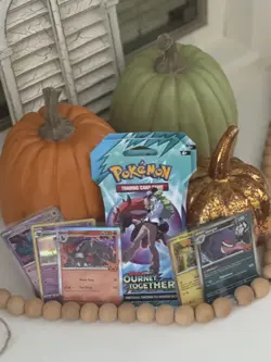 Pokemon TCG Scarlet And Violet Journey Together Sealed Scraggy Blister Pack - Image 5