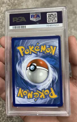 PSA 10 Pikachu VMAX Pokemon TCG 044/185 SWSH FA Vivid Voltage #044 2020 - Image 2