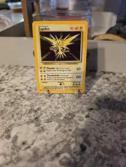 Pokemon TCG Zapdos Base Set Holo Unlimited Rare Damage Card 16/102 - Image 1