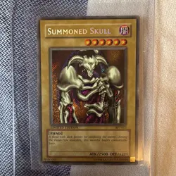 Konami Yu-Gi-Oh! Summoned Skull BPT-002 2002 Tin Ltd Ed Secret Rare Holo - Image 1