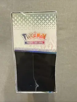 Pokemon Prismatic Evolutions ETB Elite Trainer Box Sealed New in Hand - Image 4