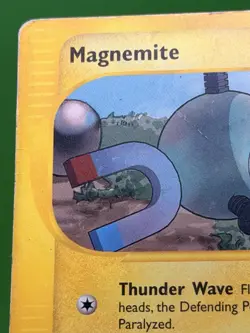 Magnemite 76/144 2003 Pokemon Skyridge - HP - Image 3