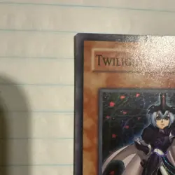 Yugioh - Twilight Rose Knight (CRMS-EN011) - Super - 1st - LP - Image 2