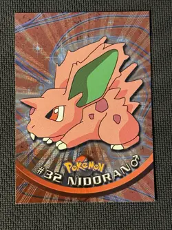 Nidoran 32 Pokemon Topps Series 1 Sunray Holo Foil - Image 1