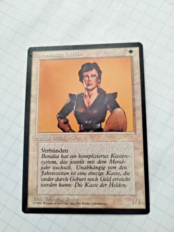 Mtg Benalish Hero (Benalische Heldin) German FBB Regular -Bit of Edge Wear -Pics - Image 1