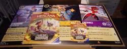Lorcana TCG - retail kit Woody, Mrs Incredible, Syndrome Oversized cards/poster - Image 1