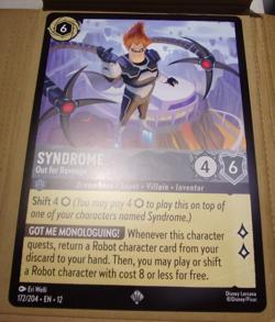 Lorcana TCG - retail kit Woody, Mrs Incredible, Syndrome Oversized cards/poster - Image 4