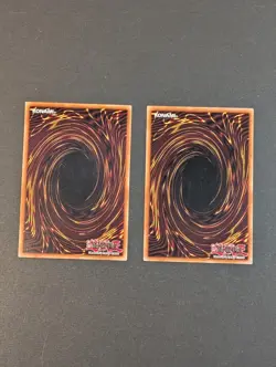 Yugioh TCG - 2x Assault Blackwing Kunai the Drizzle - DOCS-EN018, NM/LP Rare 1st - Image 2