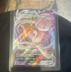 Pokemon TCG Mew VMAX 114/264 Swsh08 Fusion Strike Ultra Rare Full Art Holo - Image 1