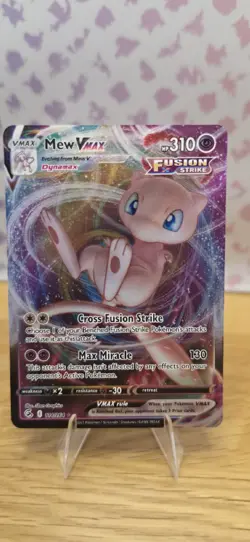 Pokemon TCG Mew VMAX Fusion Strike 114/264 Holo Ultra Rare - Image 1