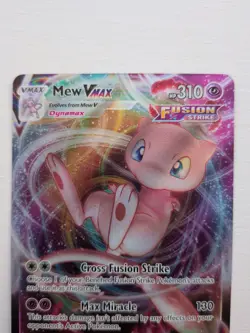 Pokemon TCG Mew VMAX Fusion Strike 114/264 Holo Ultra Rare - Image 2