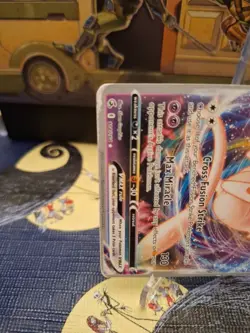 Pokemon TCG Mew VMAX 114/264 Fusion Strike Ultra Rare Full Art Holo HP 310 - Image 2