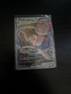 Pokemon TCG Mew VMAX 114/264 Fusion Strike Ultra Rare Full Art Holo HP 310 - Image 1