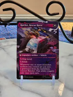 MTG Ratchet, Field Medic (Shattered Glass) Universes Beyond: Transformers LP - Image 2