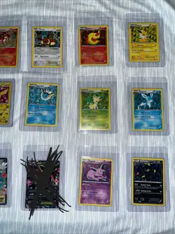 Pokemon Black and White Eevee Promo Cards All Evolutions. - Image 1