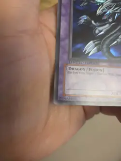 Blue-Eyes Ultimate Dragon JMP-EN005 Ultra Rare Limited LP - Image 2