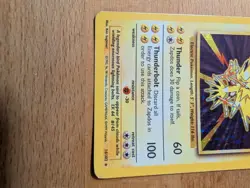 Wizards of the Coast Pokemon TCG Zapdos Base Set Holo Rare 16/102 EN 1999 - Image 4