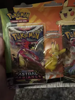 Pokemon TCG: 2022 Back To School Eraser Blister Pikachu - Evolving Skies/Astral - Image 3