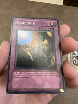 lot of 2 yugioh Cards, Trap Hole 1st Edition LOB, Summoned Skull MRD, Played - Image 4