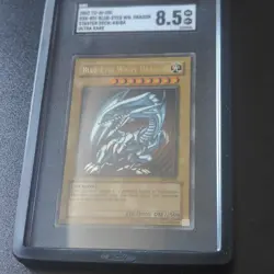 2002 Yu-Gi-Oh Blue Eyes White Dragon Ultra Rare SGC 8.5 SDK-001 - Image 5