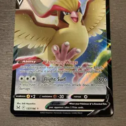 Pokemon Card TCG Pidgeot V Sword & Shield Lost Origin 137/196 Holo Ultra Rare NM - Image 4