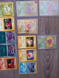 Pokemon TCG Authentic Vintage Card Bundle 10 holos - Image 4