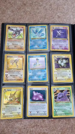 Pokemon TCG Vintage Holo Bundle - Fossil Team Rocket In Binder - Image 1