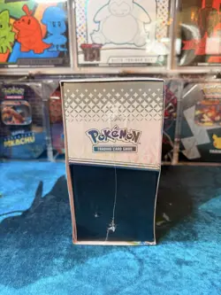 Pokemon TCG S&V Prismatic Evolutions ETB 2025 *SEALED with acrylic case* - Image 4