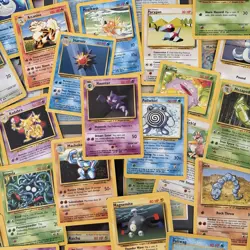 33 Card Vintage Pokemon Base Set Unlimited Bundle Job Lot WOTC 1999 - Image 3