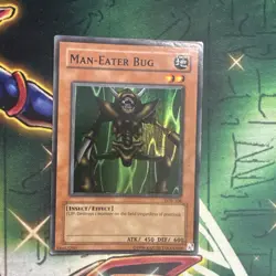Yugioh! Man-Eater Bug LOB-108 Super Rare Unlimited MP - Image 1