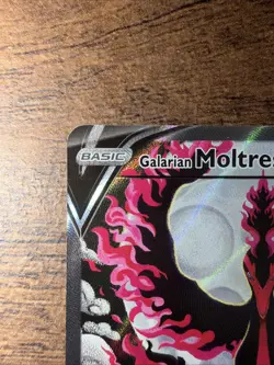 Pokemon TCG Galarian Moltres v Alt Art SWSH Chilling Reign 177/198 NM - Image 2