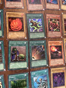 Vintage Yugioh Trading Card Lot Of 93 1996 Kazuki Takahashi Hologram - Image 2