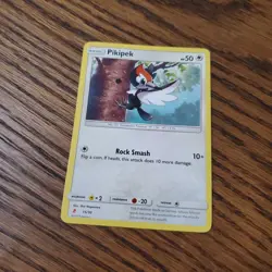 Sun & Moon Trainer Kit Lycanroc & Alolan Raichu - Pikipek 15/30 Pokemon Card TCG - Image 1