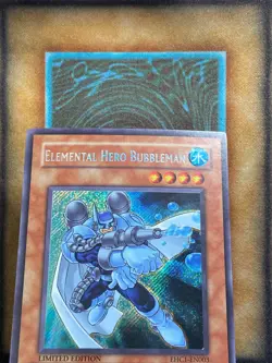 Yugioh Elemental Hero Bubbleman EHC1-EN003 Secret Rare Limited Edition NM - Image 2