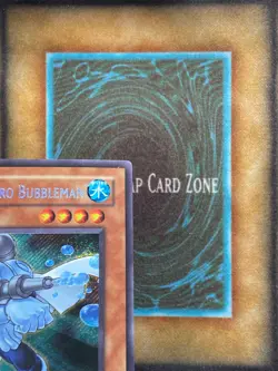Yugioh Elemental Hero Bubbleman EHC1-EN003 Secret Rare Limited Edition NM - Image 3