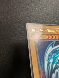 Blue-Eyes White Dragon SDK-001 Ultra Rare Unlimited Damaged - Image 4