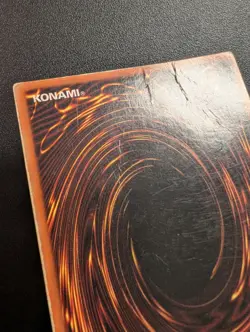 Blue-Eyes White Dragon SDK-001 Ultra Rare Unlimited Damaged - Image 5