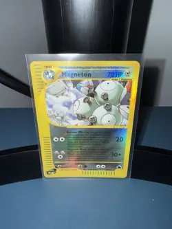 Magneton 20/144 Skyridge Reverse Holo RH E-Series Pokemon TCG Card - Image 1