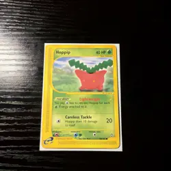 Hoppip LP 83/147 - Aquapolis - Pokemon 2002 WOTC - Image 1