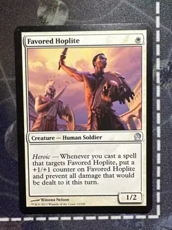 Favored Hoplite - NM - MTG Theros - Magic the Gathering - Pack Fresh MINT - Image 1