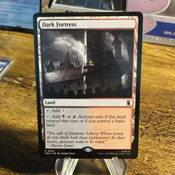 MTG Marvel Super Heroes Dark Fortress - Image 1