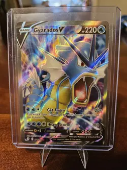 Pokemon TCG Evolving Skies Gyarados v Full Art Ultra Rare Holo Card 171/203 - Image 1