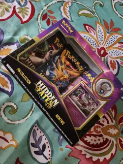 Pokemon TCG Hidden Fates Mewtwo Pin Collection Box 2019 Booster Packs, 3-Pack - Image 1