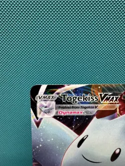 Pokemon TCG Togekiss VMAX Vivid Voltage 141/185 Ultra Rare Foil Holo Card NM - Image 2