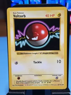 Pokemon TCG Voltorb Base Set Shadowless Unlimited 67/102 - NM - Image 1