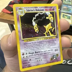 Sabrina's Alakazam 16/132 Gym Challenge Holo Pokemon TCG Card MP SWIRL - Image 1